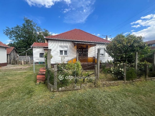 Eladó családi ház, Hajdúdorogon 53 M Ft, 3 szobás