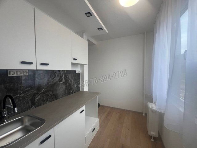 Eladó panellakás, Tatabányán 47.9 M Ft, 2 szobás