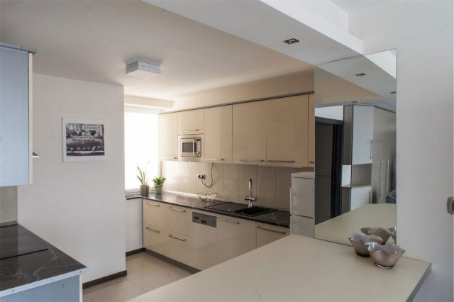 Kiadó téglalakás, albérlet, XI. kerületben, Iglói utcában