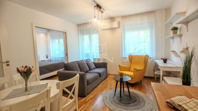 Kiadó téglalakás, albérlet, Budapesten, I. kerületben