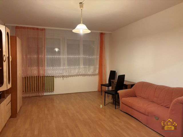 Eladó panellakás, Szigetszentmiklóson 49.1 M Ft, 2 szobás