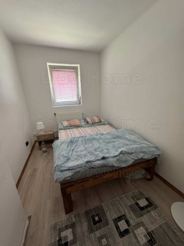 Eladó családi ház, Balatonszabadiban 78 M Ft, 7 szobás