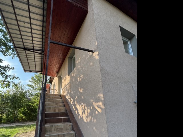 Eladó családi ház, Enyingen 64.99 M Ft, 5 szobás