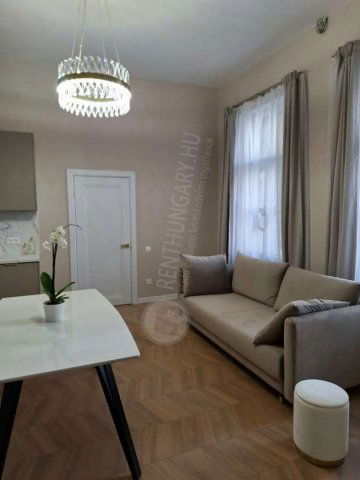 Kiadó téglalakás, albérlet, VI. kerületben, Rózsa utcában