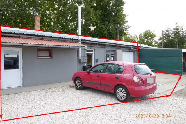 Kiadó üzlethelyiség, Pécsett, Megyeri téren 229 E Ft / hó