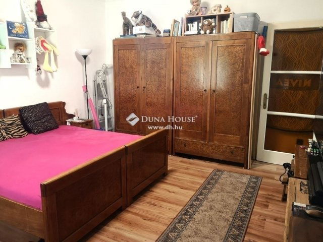 Eladó családi ház, Budapesten, XVIII. kerületben 59.9 M Ft