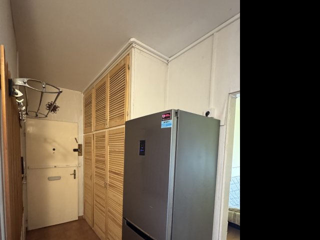 Kiadó panellakás, albérlet, Pécsett 210 E Ft / hó, 2+1 szobás