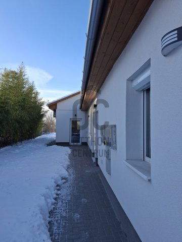 Eladó téglalakás, Abonyban 44.99 M Ft, 3 szobás