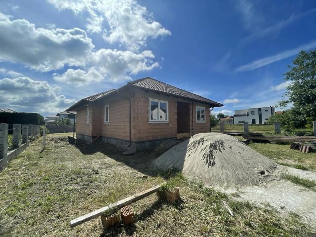 Eladó családi ház, Vácon 197 M Ft, 5 szobás