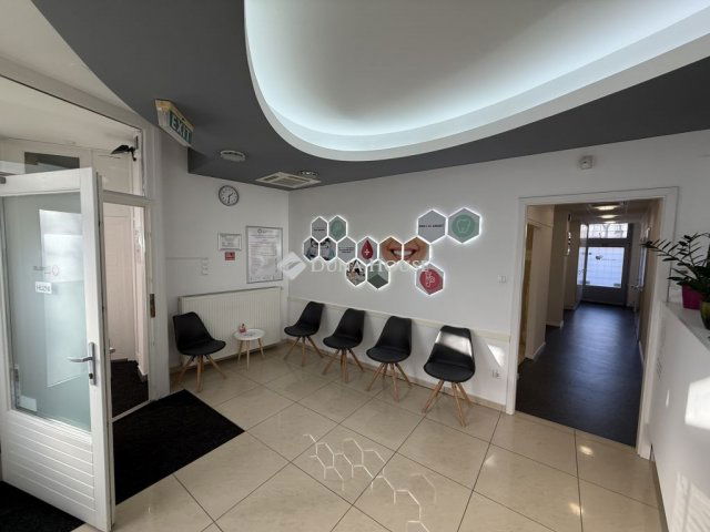 Eladó üzlethelyiség, Kecskeméten 70 M Ft / költözzbe.hu