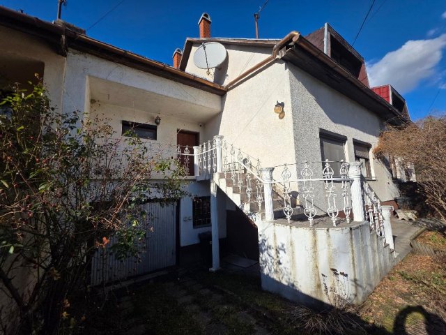 Eladó sorház, Szigetszentmiklóson 129 M Ft, 6 szobás