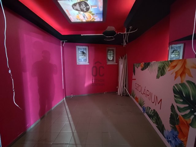 Kiadó ipari ingatlan, Kecskeméten 400 E Ft / hó