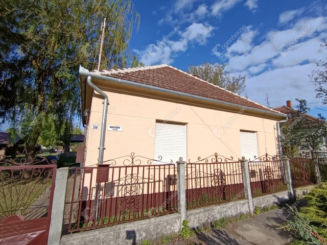 Eladó családi ház, Nagyatádon 69.9 M Ft, 3 szobás