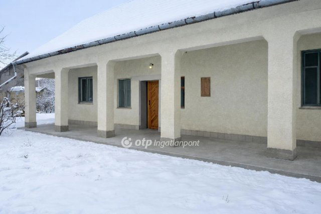 Eladó családi ház, Hencidán 5 M Ft, 2 szobás