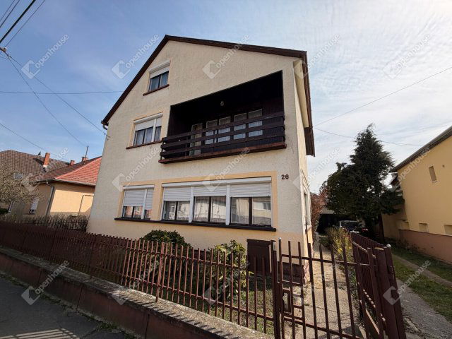Eladó családi ház, Zalaegerszegen 59.9 M Ft, 6 szobás