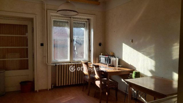 Eladó családi ház, Jászapátiban 12.5 M Ft, 2+1 szobás