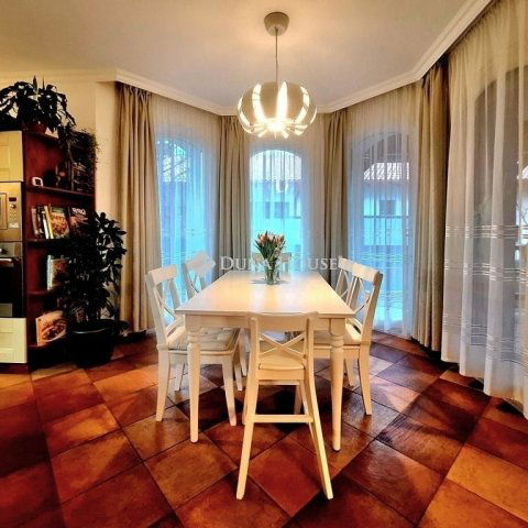 Eladó családi ház, Nagykovácsiban 199.9 M Ft, 4 szobás