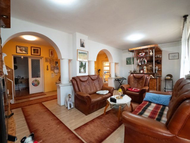 Eladó családi ház, Debrecenben 145 M Ft, 5 szobás