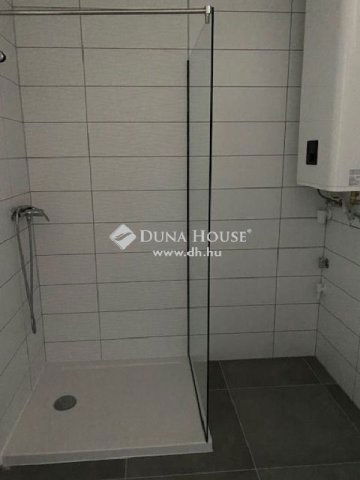 Eladó téglalakás, Orfűn 65 M Ft, 1 szobás