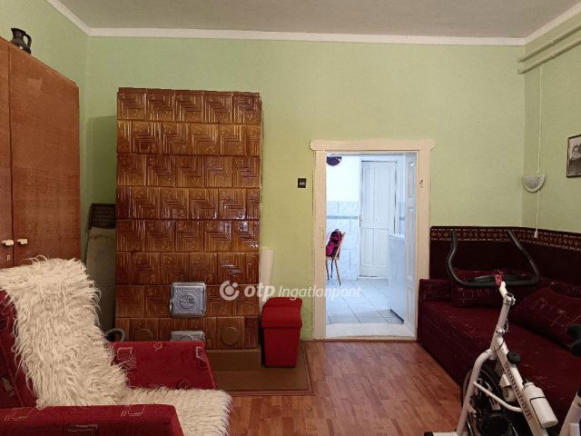 Eladó családi ház, Tépén 24.5 M Ft, 1 szobás