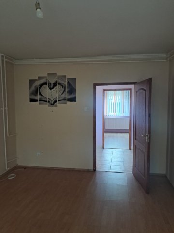 Eladó panellakás, Dorogon 44.8 M Ft, 1+2 szobás