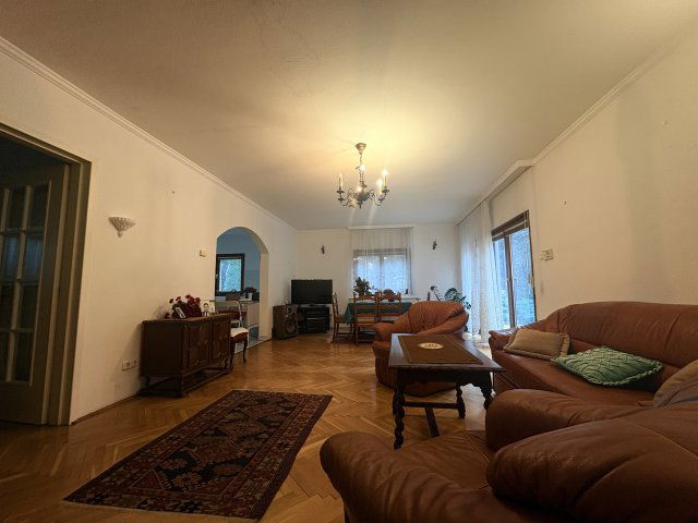 Eladó családi ház, Budapesten, II. kerületben 169 M Ft