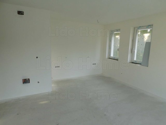 Eladó téglalakás, Siófokon 49.9 M Ft, 1 szobás