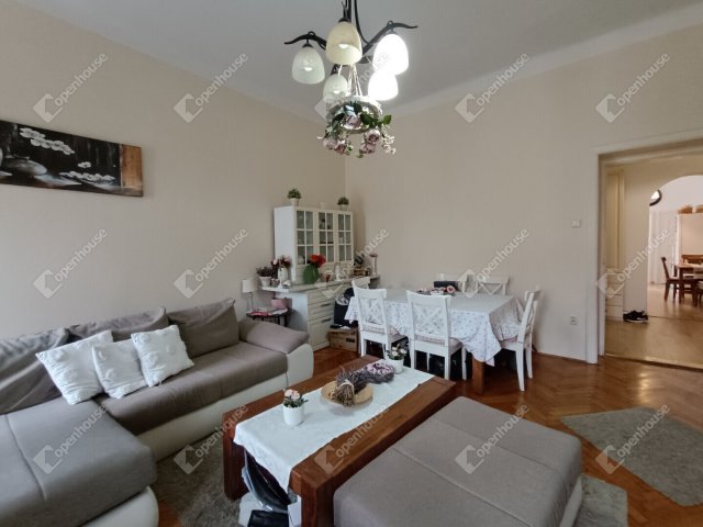 Eladó téglalakás, Sopronban 95.2 M Ft, 3 szobás