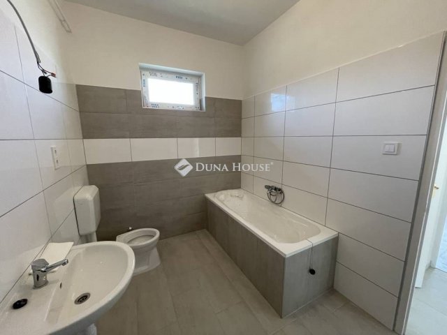 Eladó ikerház, Inárcson 89 M Ft, 4 szobás / költözzbe.hu