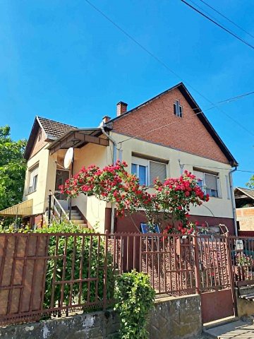 Eladó családi ház, Újfehértón 39.9 M Ft, 2+1 szobás