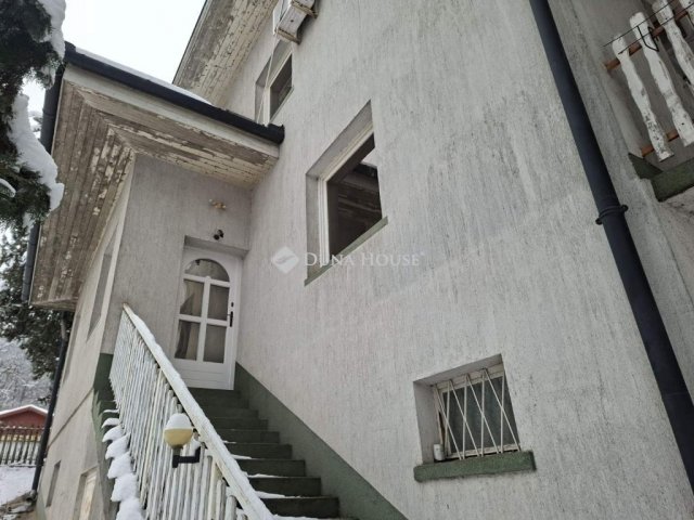 Eladó családi ház, Sülysápon 95.5 M Ft, 5 szobás