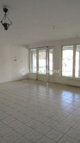 Eladó üzlethelyiség, Budapesten, XIV. kerületben 125 M Ft