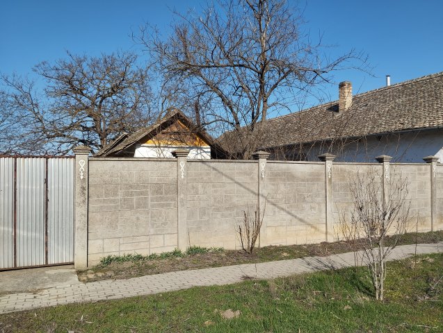 Eladó családi ház, Apátfalván, Templom utcában 7.5 M Ft