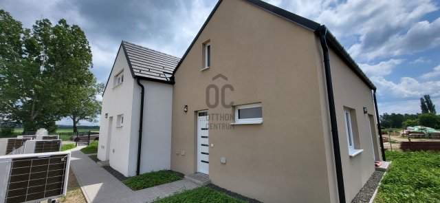 Eladó sorház, Vácon 75.9 M Ft, 3 szobás / költözzbe.hu