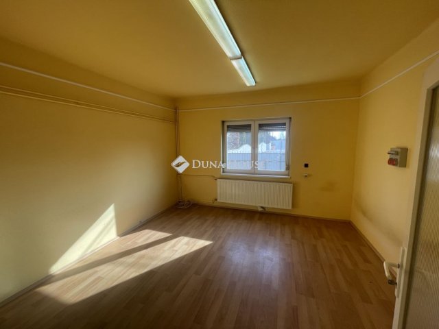 Kiadó családi ház, albérlet, Nyírpazonyon 300 E Ft / hó