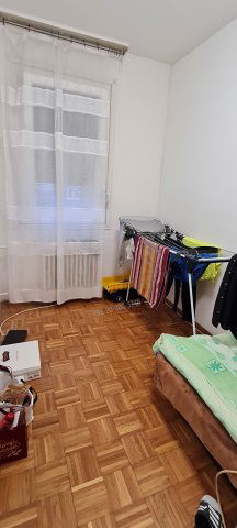 Eladó panellakás, Dunaújvárosban 28 M Ft, 1+1 szobás
