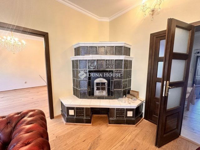 Eladó családi ház, Zalaegerszegen 149 M Ft, 7 szobás