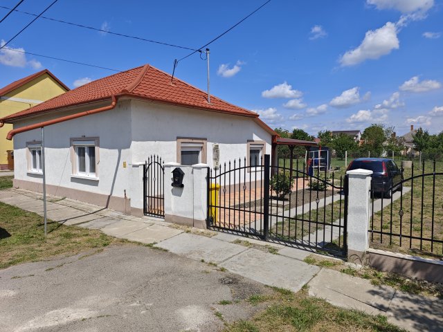 Eladó családi ház, Gyomaendrődön 24.9 M Ft, 2 szobás