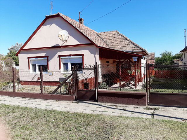 Eladó családi ház, Soltszentimrén 19.9 M Ft, 2 szobás