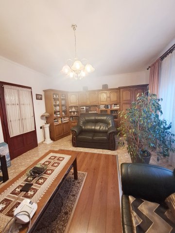 Eladó családi ház, Debrecenben 94 M Ft, 4 szobás