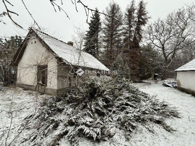 Eladó családi ház, Kecskeméten 17.99 M Ft, 1 szobás