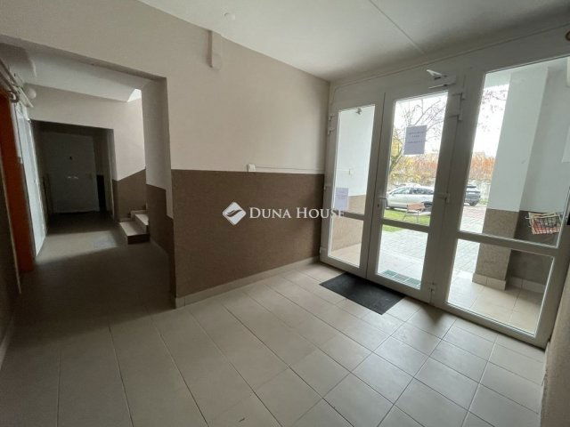 Eladó téglalakás, Monoron 57.99 M Ft, 2 szobás