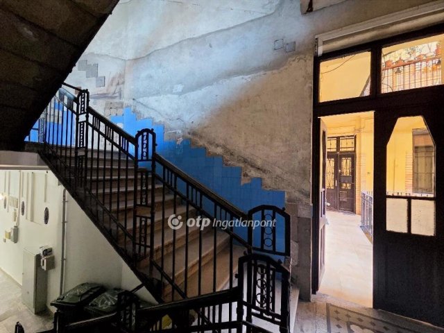 Eladó téglalakás, Budapesten, VIII. kerületben 69.9 M Ft