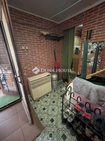 Eladó nyaraló, Tóalmáson 16 M Ft, 2 szobás