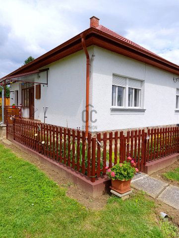 Eladó családi ház, Boncodföldén 49.9 M Ft, 2 szobás