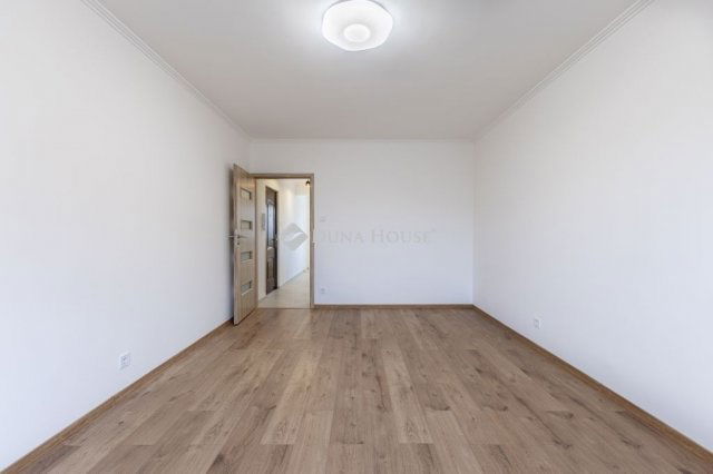 Eladó panellakás, Budapesten, XV. kerületben 75.9 M Ft, 3 szobás