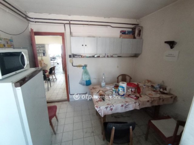 Eladó ipari ingatlan, Kondoroson 37 M Ft / költözzbe.hu