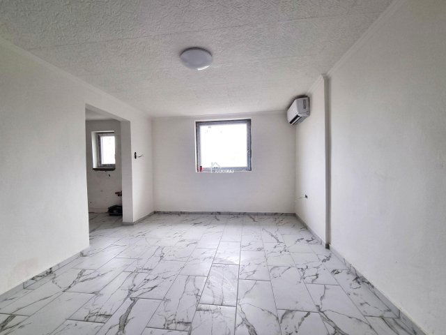 Eladó családi ház, Mosonszentmiklóson 42 M Ft, 2 szobás