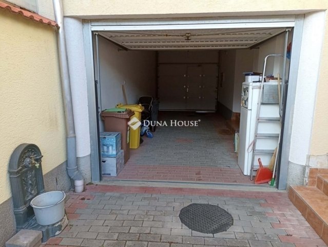 Eladó ikerház, Szegeden 117 M Ft, 5 szobás / költözzbe.hu