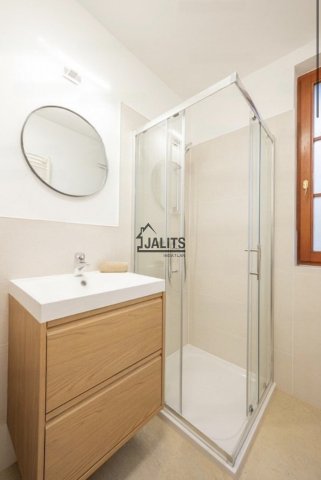 Kiadó téglalakás, albérlet, II. kerületben, Selyemakác utcában